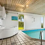 Matthias - 300m From The Sea By Interhome בית נופש